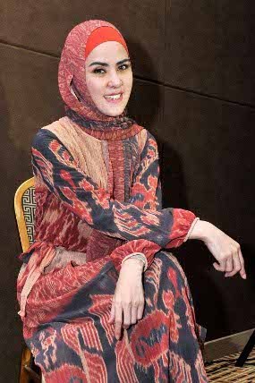 Angel Lelga Pacaran dengan Polisi